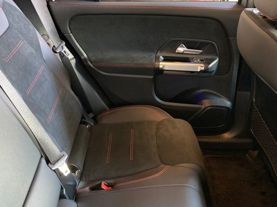 2025 Mercedes-BENZ GLB 缩略图 23