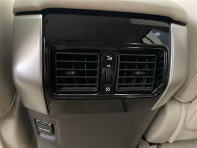 صورة مصغرة 32 لـ 2023 Toyota LAND CRUISER PRADO