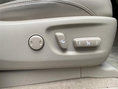صورة مصغرة 34 لـ 2023 Toyota LAND CRUISER PRADO