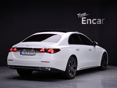MERCEDES-BENZ E-CLASS - 4