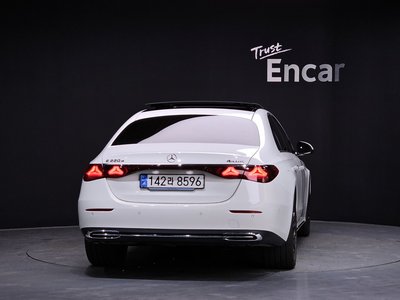 MERCEDES-BENZ E-CLASS - 3