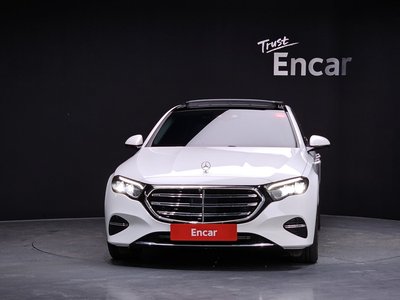 MERCEDES-BENZ E-CLASS - 2