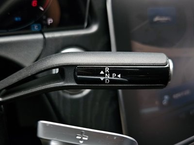 MERCEDES-BENZ E-CLASS - 9