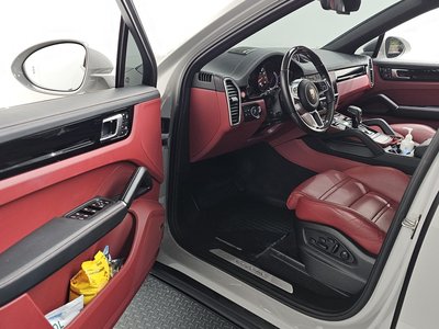 PORSCHE CAYENNE - 10