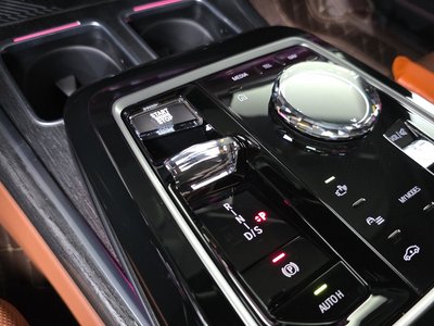 BMW 7 SERIES - 9
