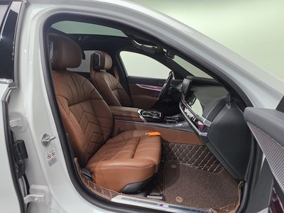 BMW 7 SERIES - 10