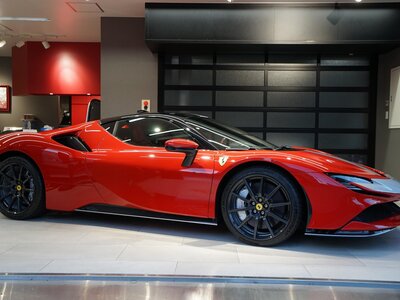 FERRARI SF90 STRADALE - 2