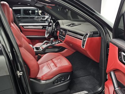 PORSCHE CAYENNE - 10