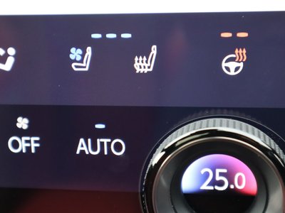 صورة مصغرة 13 لـ 2023 Lexus NX