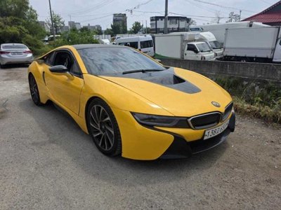 BMW I8 - 1