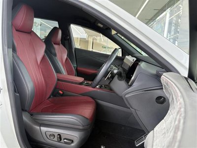 صورة مصغرة 28 لـ 2023 Lexus RX