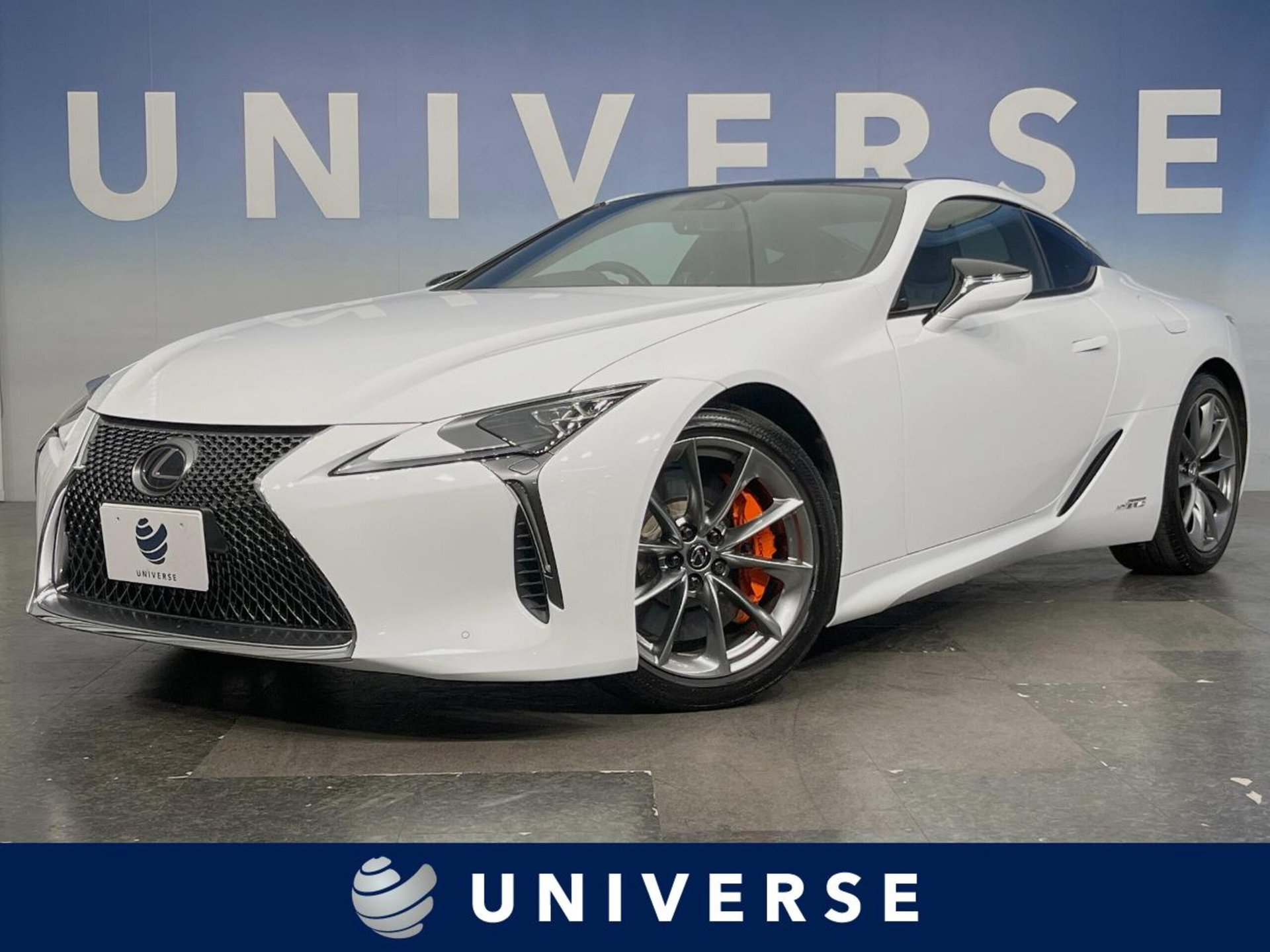 LEXUS LC - View 1