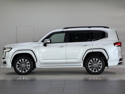 2026 Toyota LAND CRUISER 300 照片 6