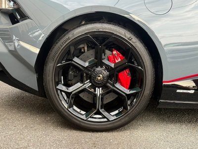 LAMBORGHINI HURACAN - 8
