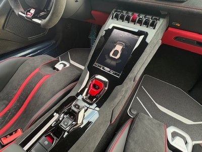 2023 Lamborghini HURACAN — миниатюра 24