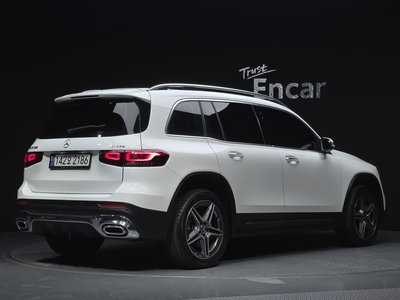 MERCEDES-BENZ GLB - 4