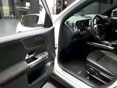 MERCEDES-BENZ GLB - 10