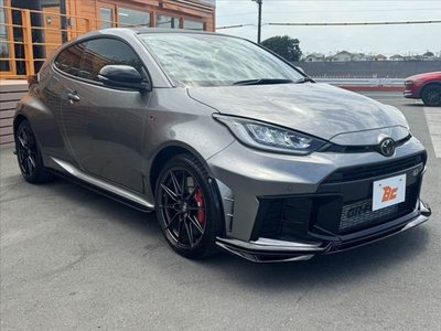 TOYOTA GR YARIS - 8
