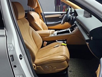 GENESIS GV80 - 10