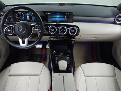 MERCEDES-BENZ A-CLASS - 5