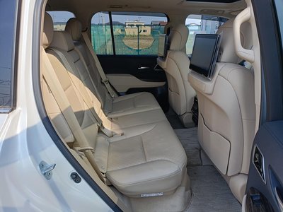 صورة مصغرة 42 لـ 2023 Toyota LAND CRUISER 300