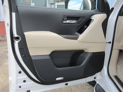 صورة مصغرة 48 لـ 2023 Toyota LAND CRUISER 300