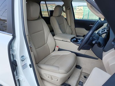 صورة مصغرة 39 لـ 2023 Toyota LAND CRUISER 300