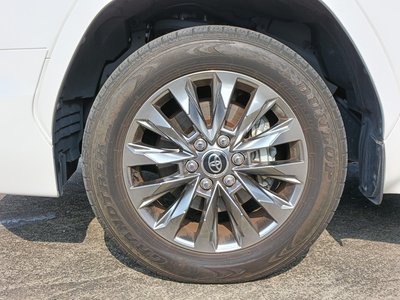 صورة مصغرة 14 لـ 2023 Toyota LAND CRUISER 300