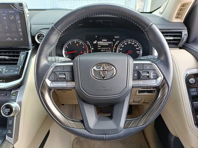 صورة مصغرة 27 لـ 2023 Toyota LAND CRUISER 300