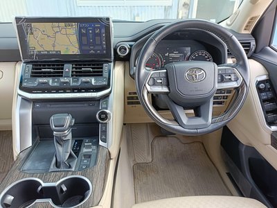 صورة مصغرة 24 لـ 2023 Toyota LAND CRUISER 300