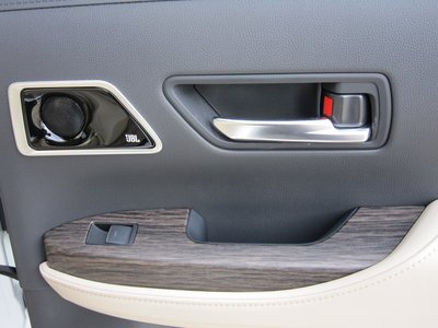 صورة مصغرة 50 لـ 2023 Toyota LAND CRUISER 300