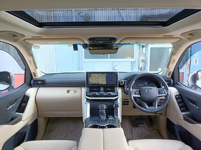 صورة مصغرة 23 لـ 2023 Toyota LAND CRUISER 300