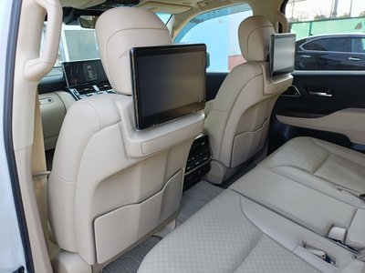 صورة مصغرة 37 لـ 2023 Toyota LAND CRUISER 300