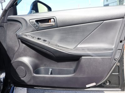 2025 Lexus IS — миниатюра 55
