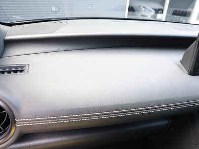 2025 Lexus IS — миниатюра 69