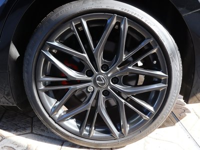 2025 Lexus IS — миниатюра 37