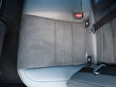 2025 Lexus IS — миниатюра 51