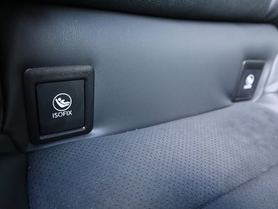 2025 Lexus IS — миниатюра 35