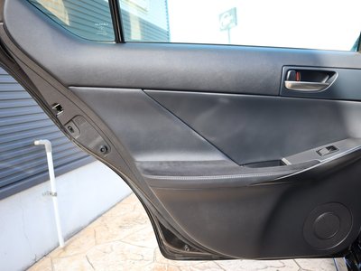 2025 Lexus IS — миниатюра 56