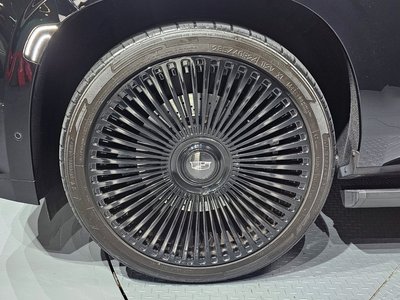 CADILLAC ESCALADE - 6