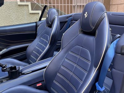 FERRARI CALIFORNIA T - 6