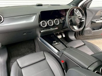 MERCEDES-BENZ GLA - 8