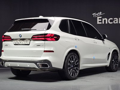 2025 BMW X5 photo 3