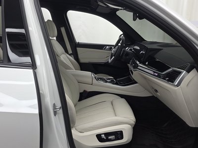 2025 BMW X5 缩略图 17