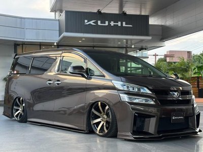 TOYOTA VELLFIRE - 5