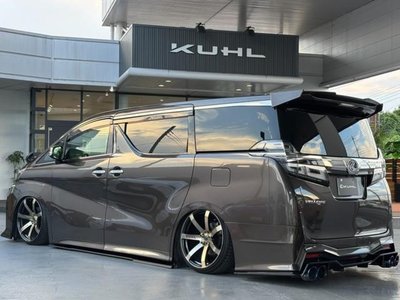 TOYOTA VELLFIRE - 9