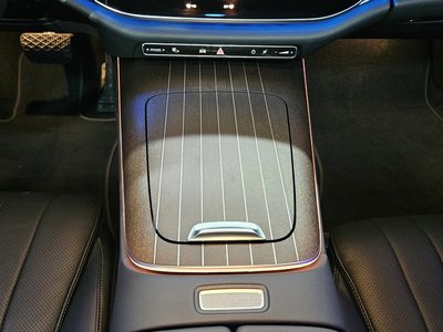 MERCEDES-BENZ E-CLASS - 9