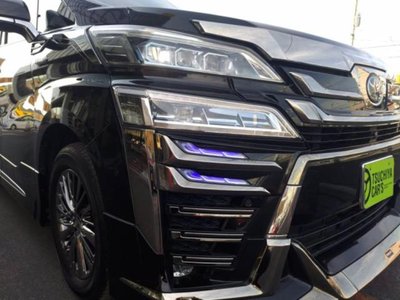 TOYOTA VELLFIRE - 10