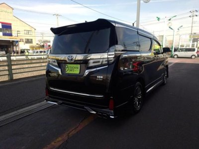 TOYOTA VELLFIRE - 2