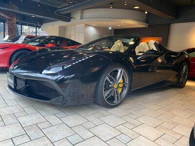 FERRARI 488 SPIDER